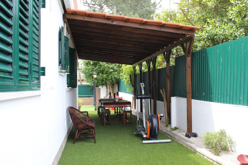 Hostel Casa Lucas Charneca  Esterno foto