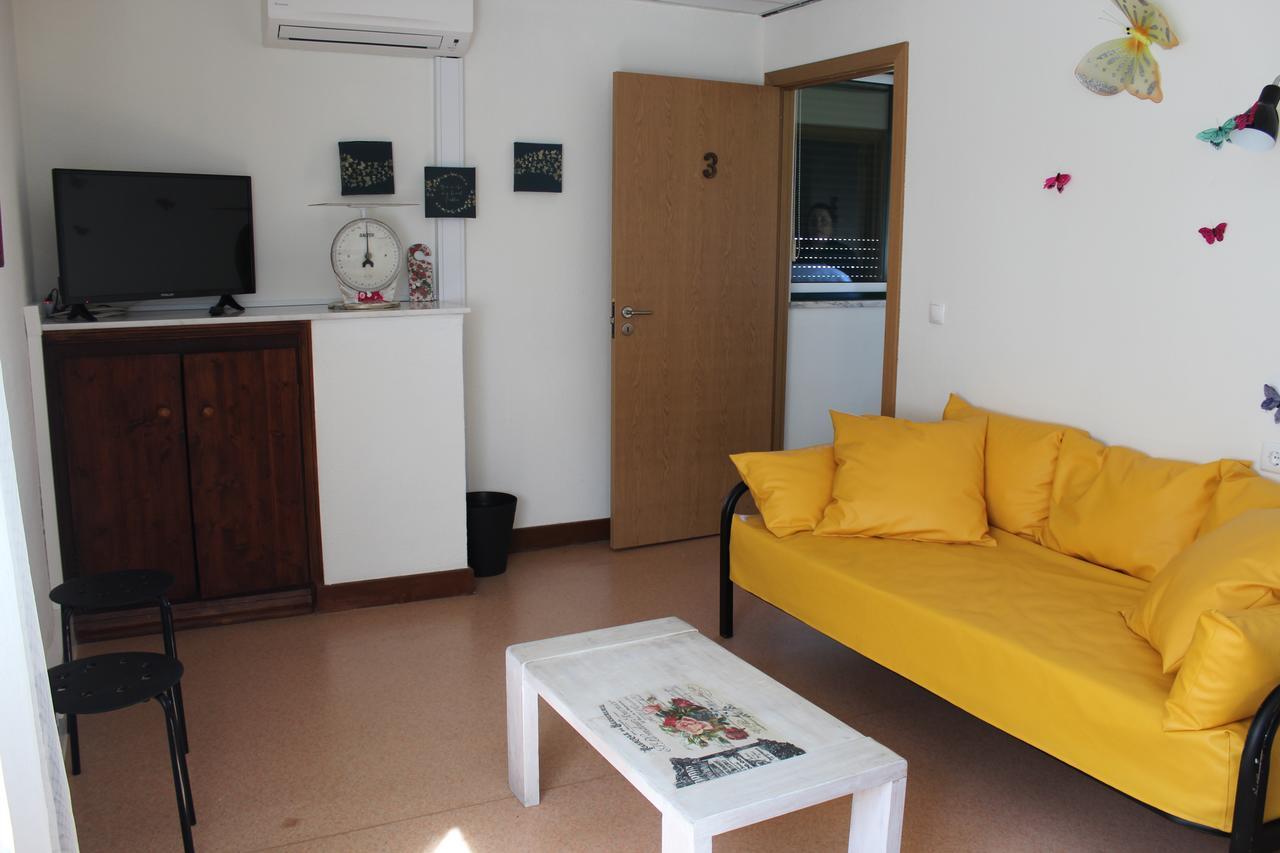 Hostel Casa Lucas Charneca  Esterno foto