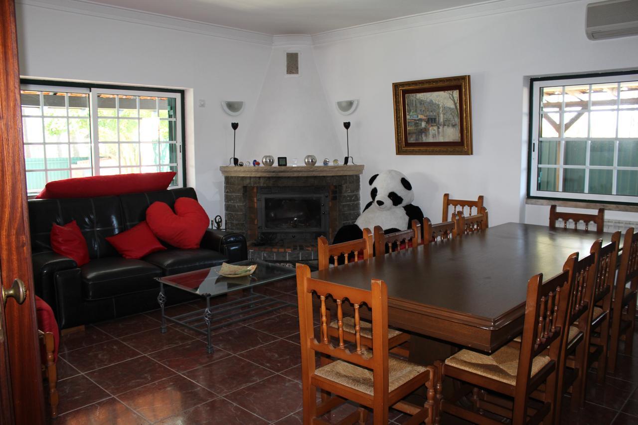 Hostel Casa Lucas Charneca  Esterno foto