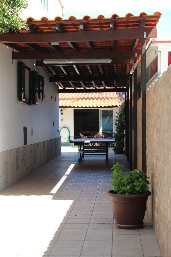 Hostel Casa Lucas Charneca  Esterno foto